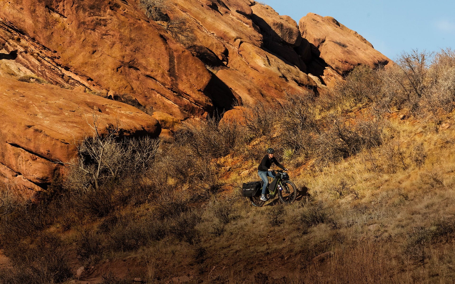 Tern Orox being ridden in dry landscape